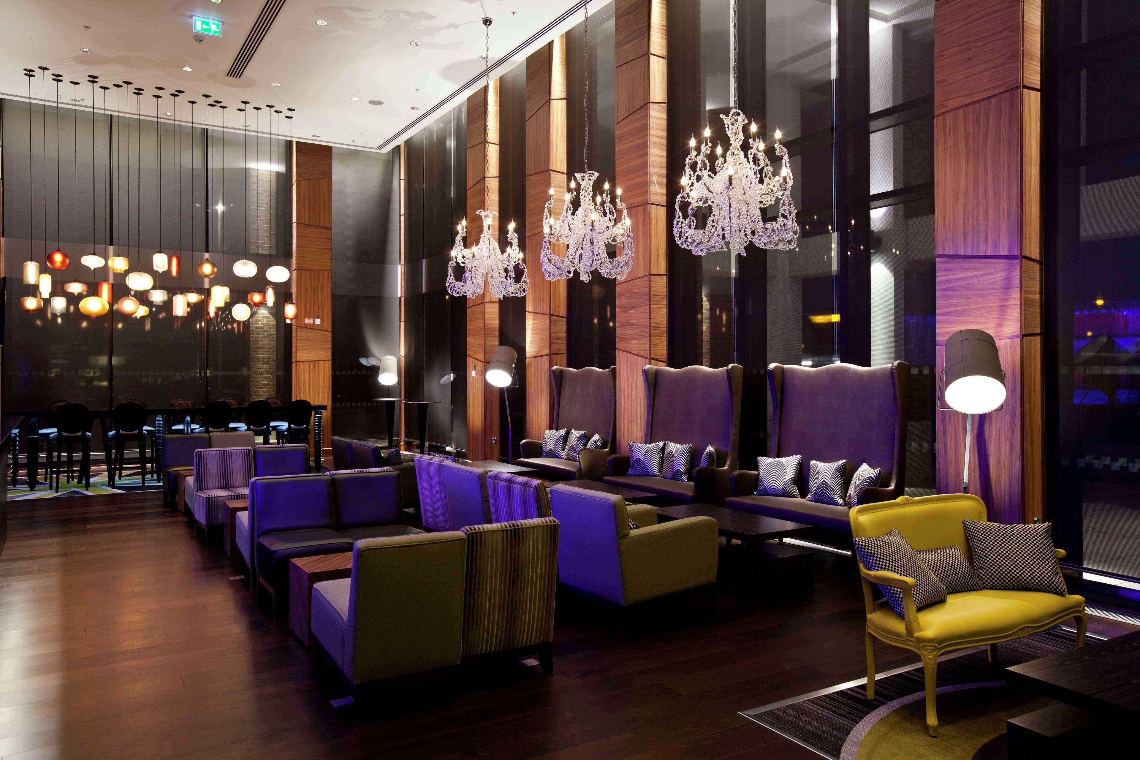 Hotel Hilton London Heathrow Airport Terminal 5 4*