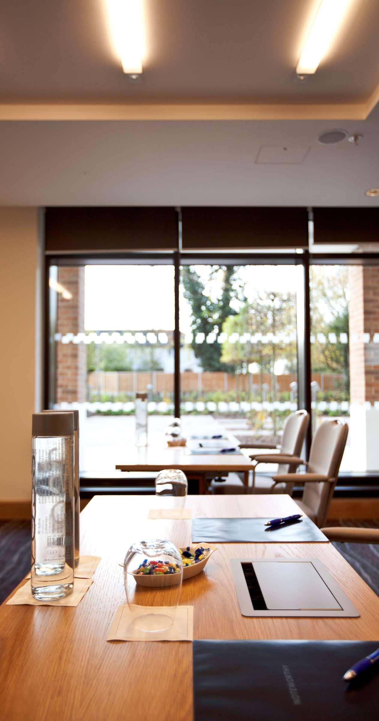 Hilton London Heathrow Airport Terminal 5 Hotel Hillingdon