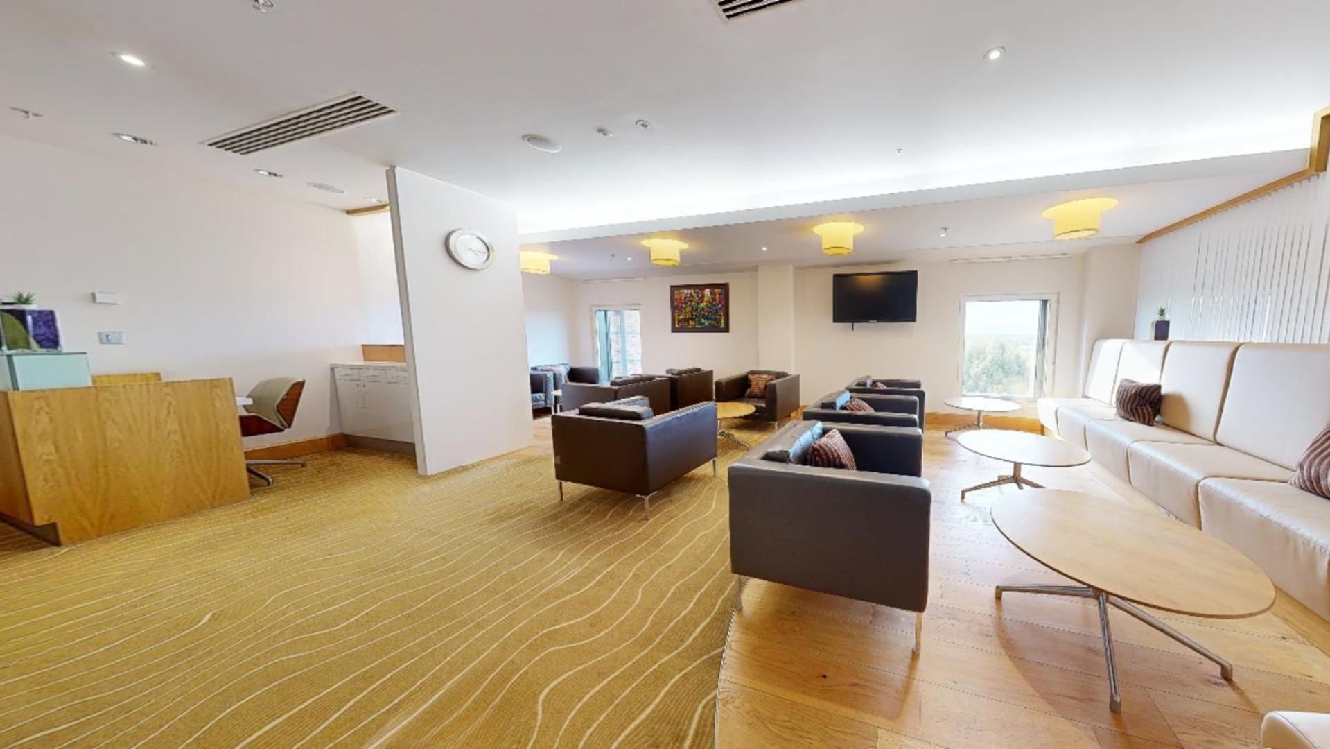 Hilton London Heathrow Airport Terminal 5